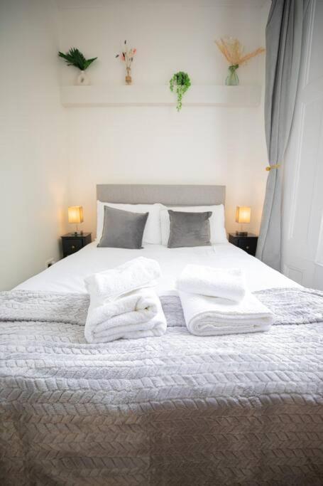 Perfect Location 4Bed 2 Bath Spacious Apartment Londýn Exteriér fotografie